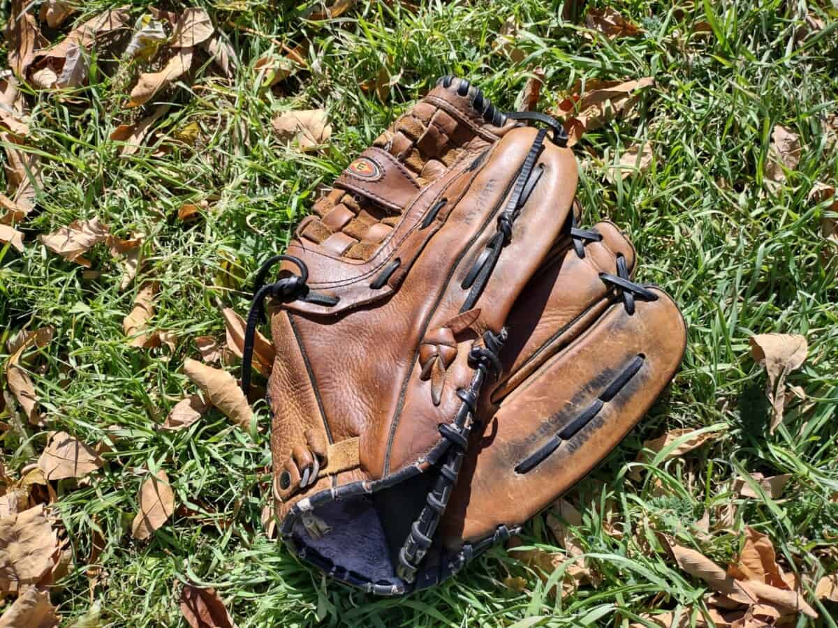 7 Fundamentals Of Catching A Baseball